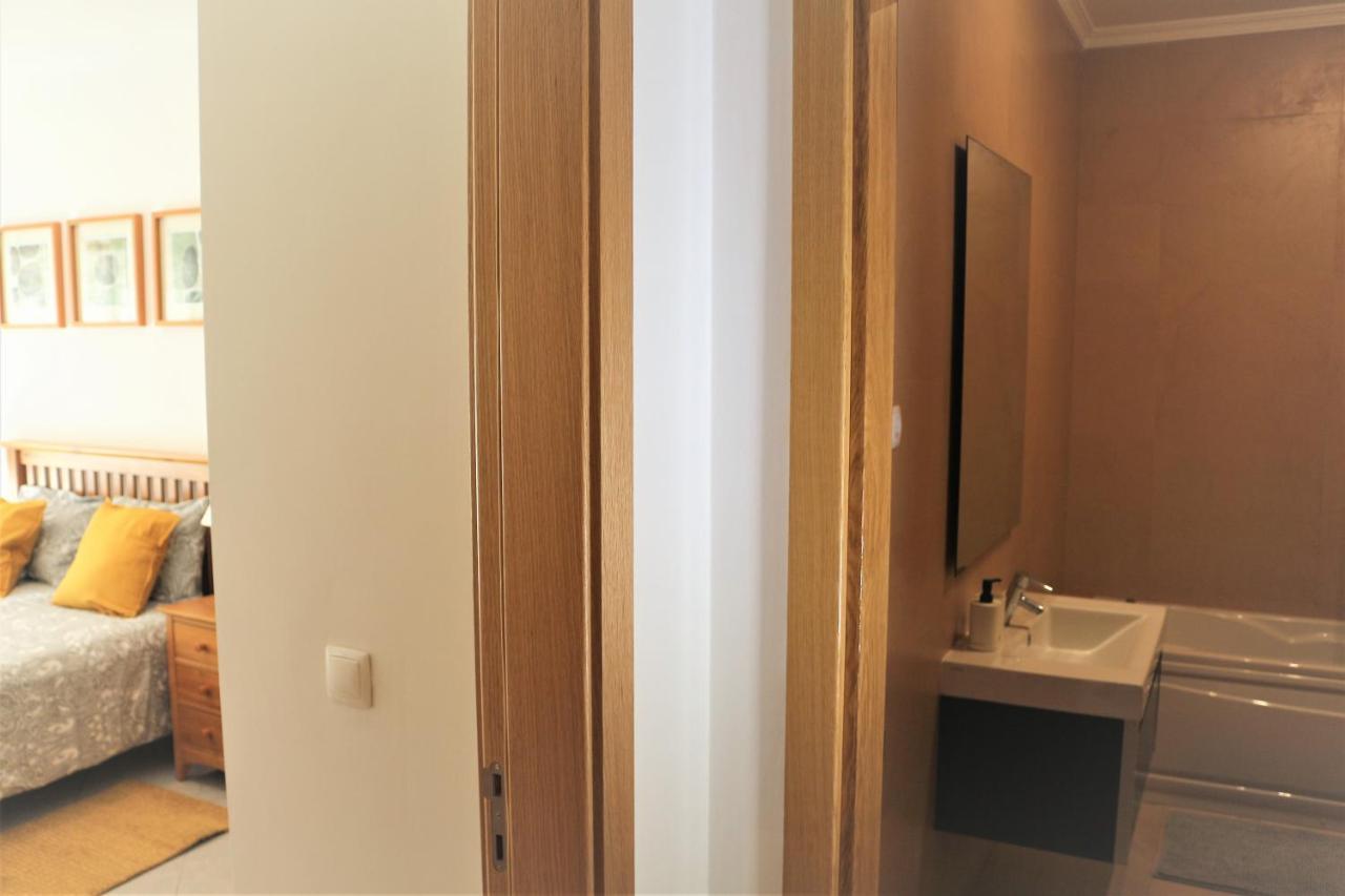 Lovely Apartment In Carvoeiro By The Beach 외부 사진