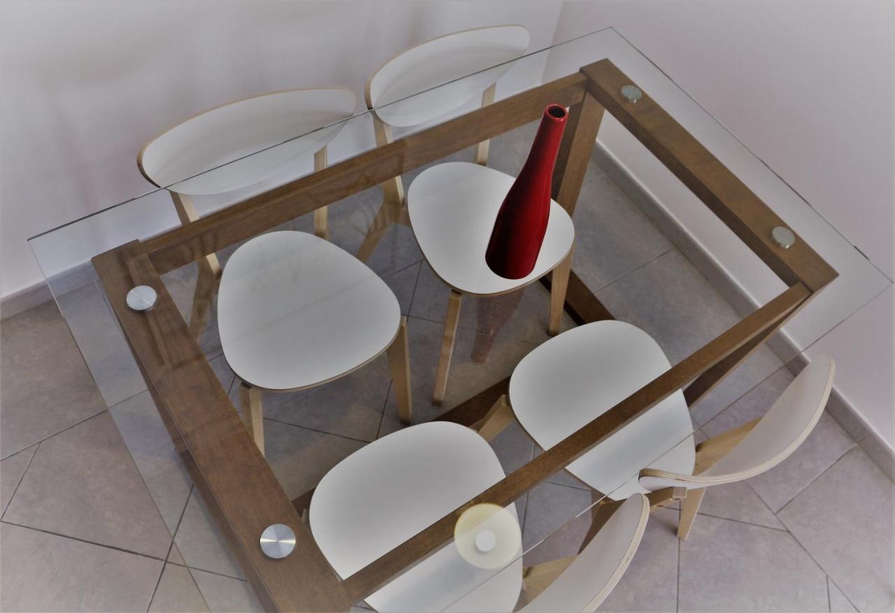 Lovely Apartment In Carvoeiro By The Beach 외부 사진