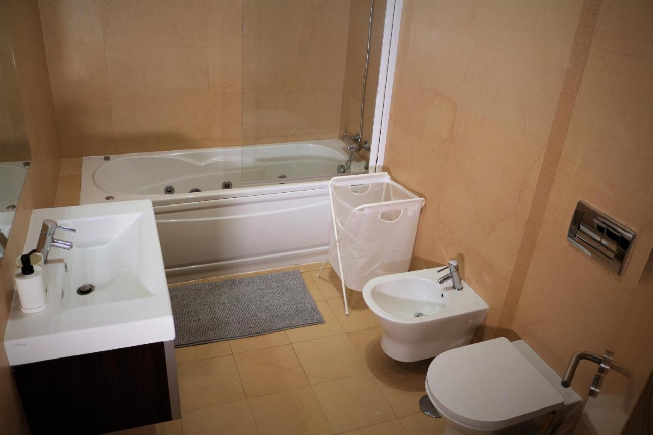 Lovely Apartment In Carvoeiro By The Beach 외부 사진